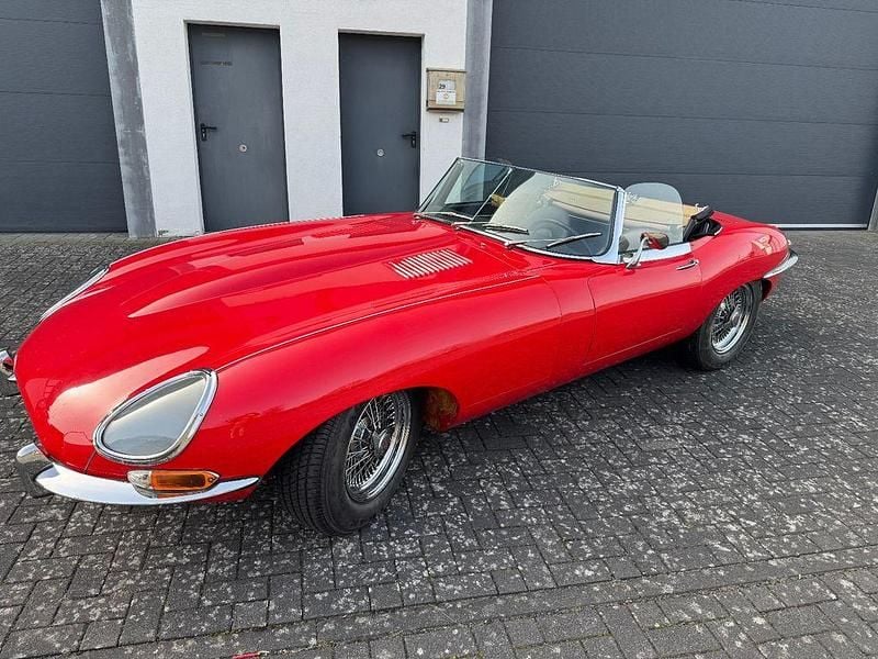 Gebraucht Jaguar E-Type 209 PS (153 kW) 1963 Rot Cabrio
