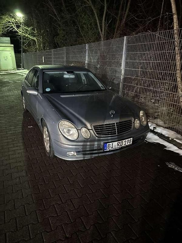 Gebraucht Mercedes E200 122 PS (89 kW) 2004 Limousine