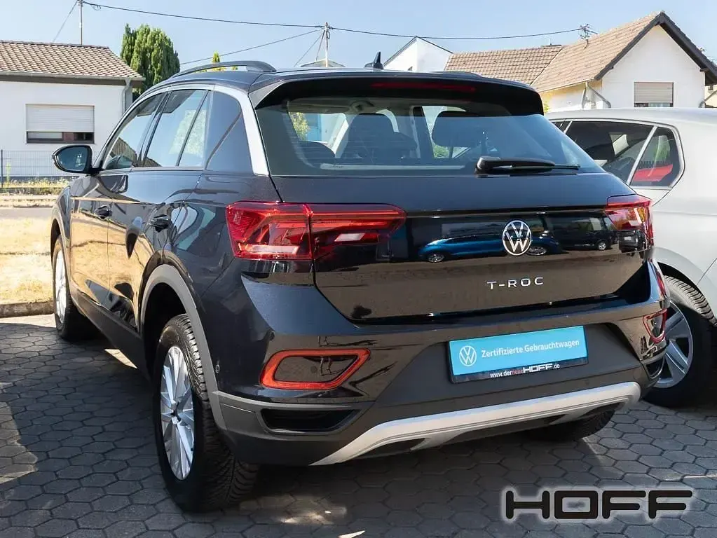Gebraucht VW T-Roc Life 150 PS (110 kW) 2023 Schwarz SUV