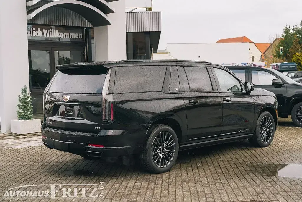 Neu Cadillac Escalade 426 PS (313 kW) 2026 Schwarz SUV
