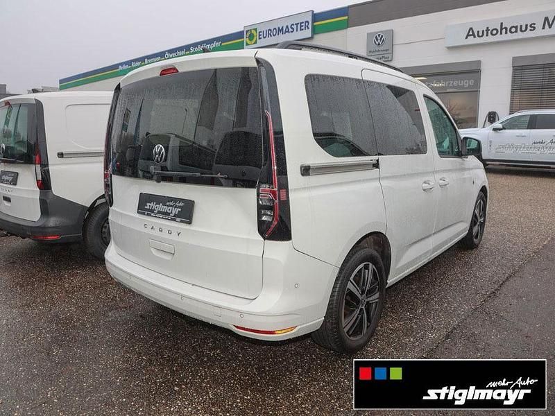 Gebraucht VW Caddy Life 122 PS (89 kW) 2021 Candyweiß Van / Kleinbus