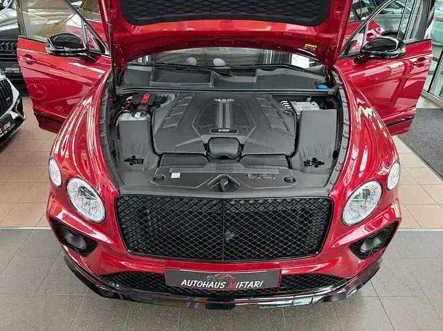 Second-hand Bentley Continental GT 2023 Roșu