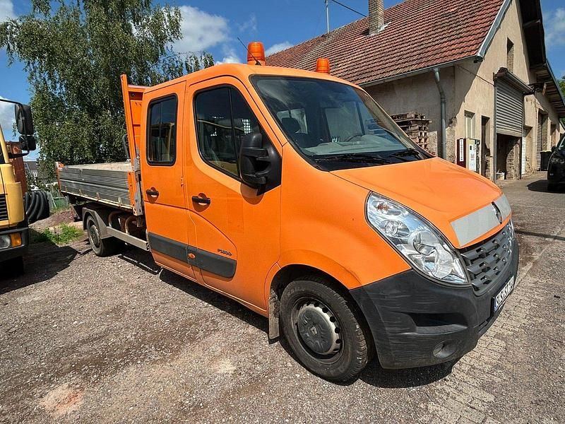 Orange Gebraucht 2012 Renault Master Limousine | 11.000 € (Teuer) - Bild 1/4