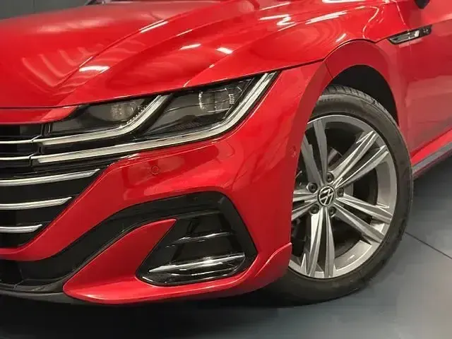 Gebraucht VW Arteon R-line 200 PS (147 kW) 2024 Kings red metallic Kombi
