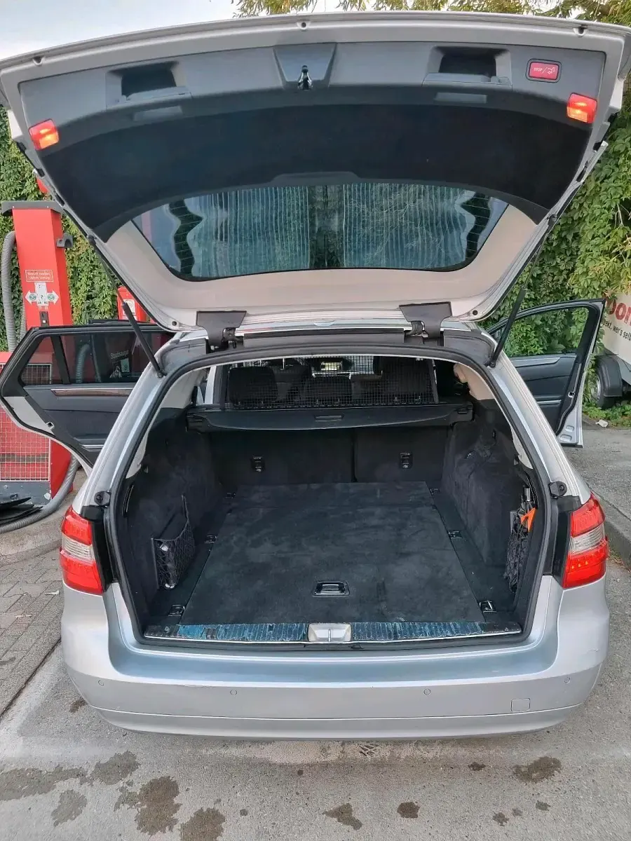 Usata Mercedes E250 204 CV (150 kW) 2011 Grigio Station wagon