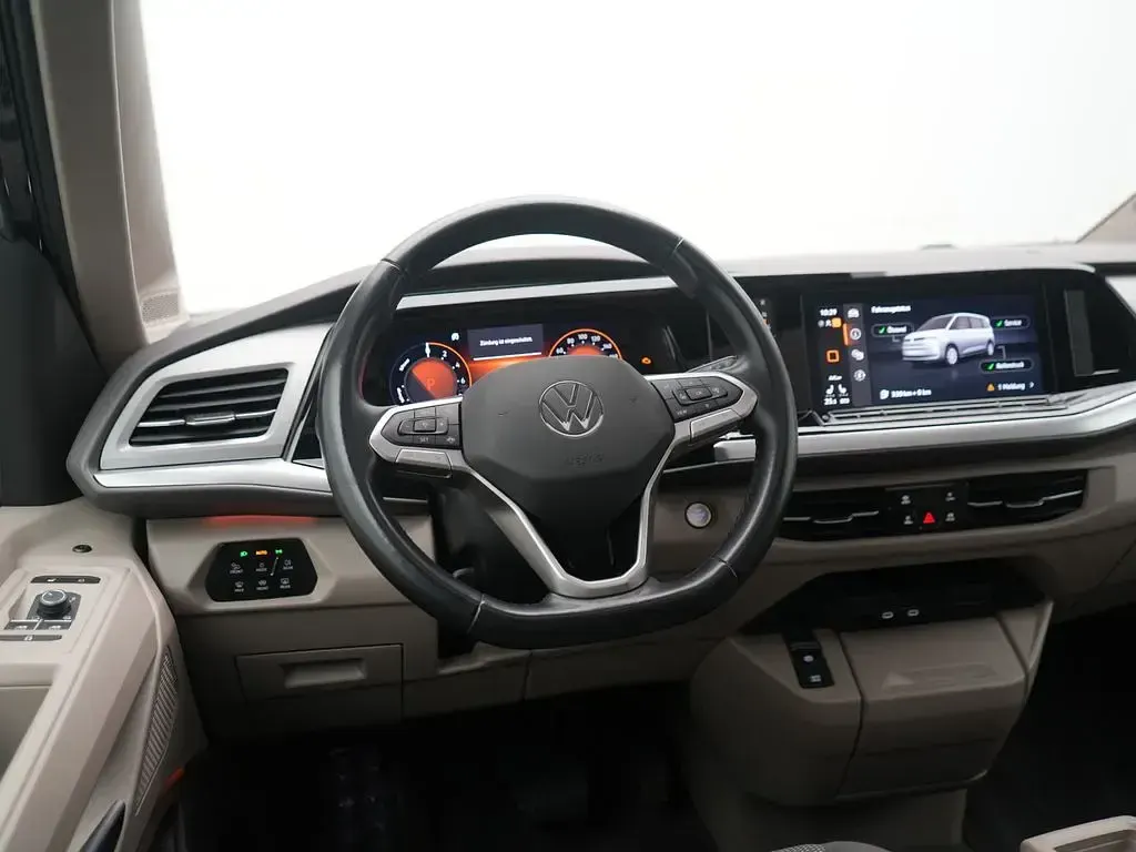 Używany VW Multivan Energetic 218 KM (160 kW) 2022 Czarny Minivan