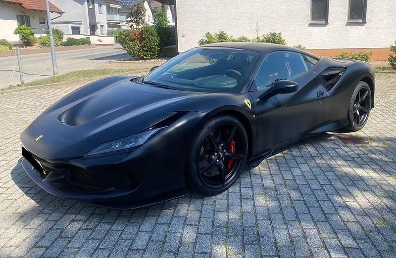 Nero 152 opaco Gebraucht 2022 Ferrari F8 Coupé | 333.721 € - Bild 1/4