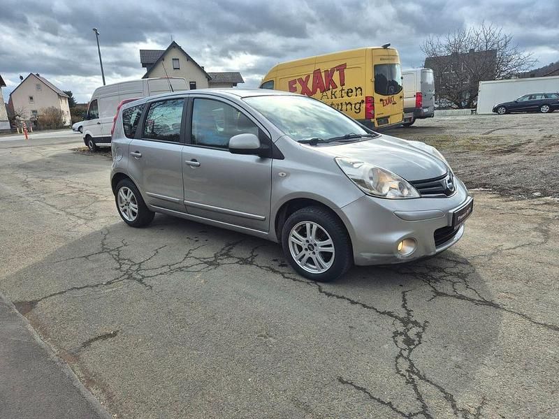 Gebraucht Nissan Note Acenta 88 PS (64 kW) 2009 Silber Kleinwagen