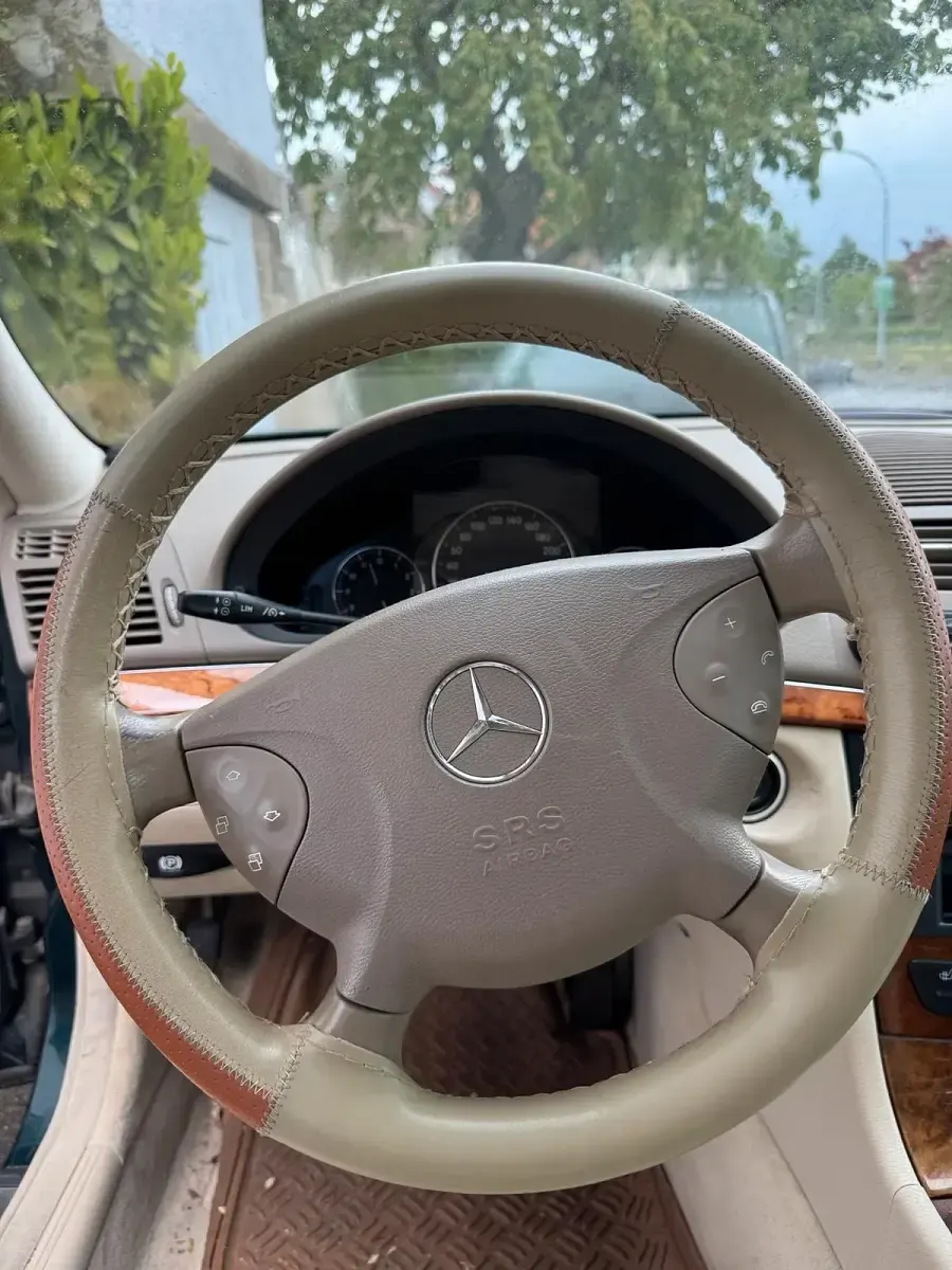 Gebraucht Mercedes E220 150 PS (110 kW) 2003 Grün Kombi