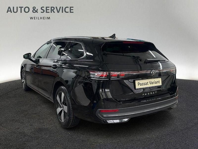 Neu VW Passat Business 150 PS (110 kW) 2025 Schwarz Limousine