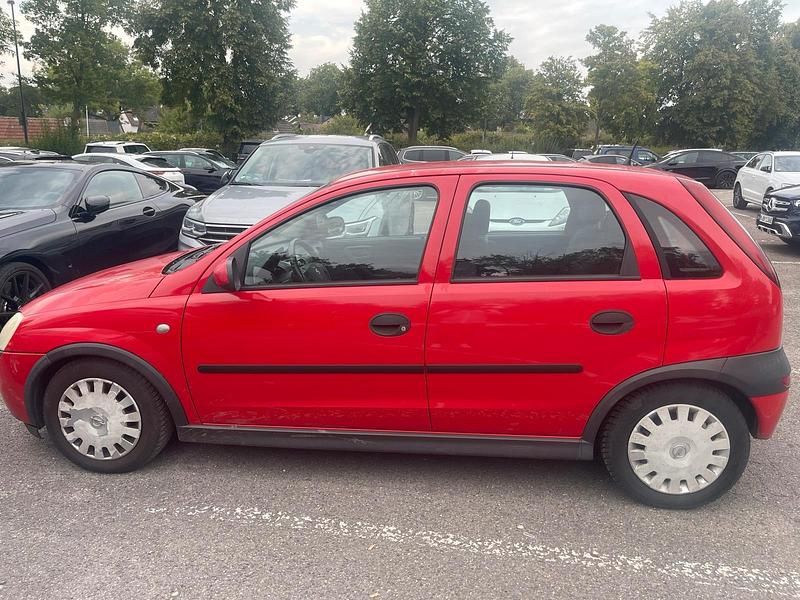 Rot Gebraucht 2004 Opel Corsa Kombi | 1.400 € - Bild 1/4
