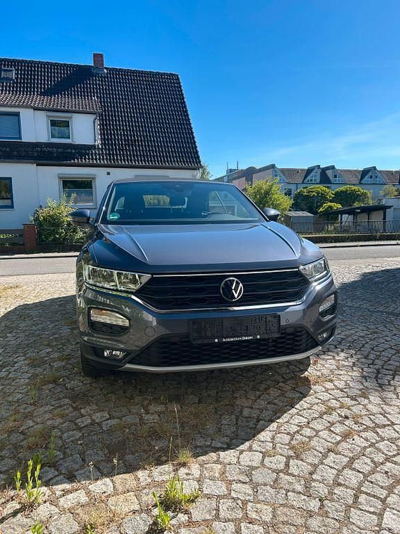 Grau Gebraucht 2021 VW T-Roc Cabriolet Style Cabrio | 18.999 € (Fairer Preis) - Bild 1/2