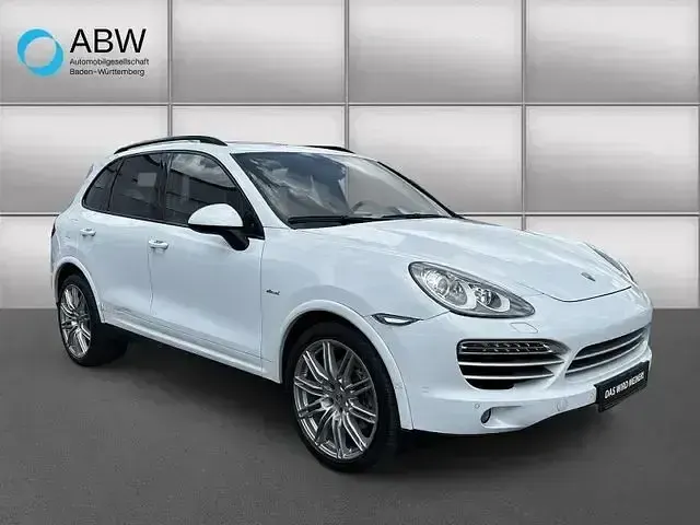 Gebraucht Porsche Cayenne Platinum Edition 245 PS (180 kW) 2014 Weiß SUV