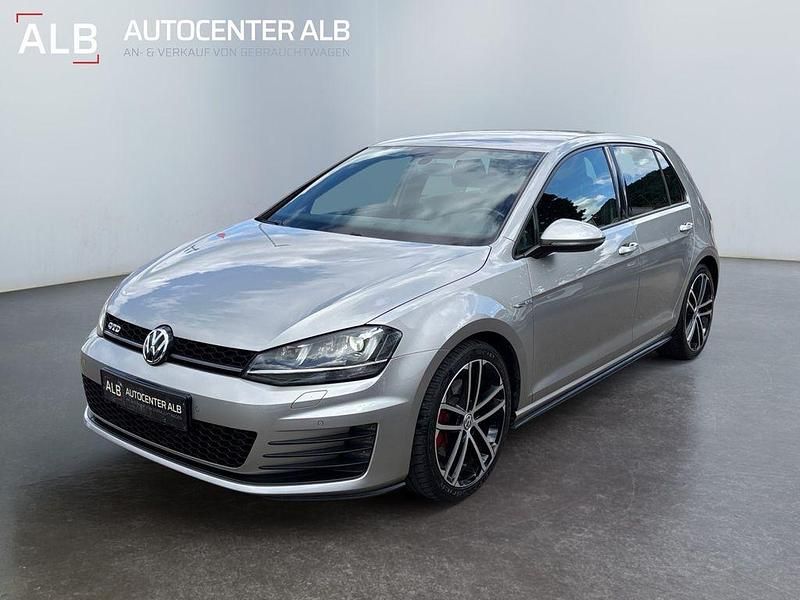 Silber Gebraucht 2014 VW Golf VII GTD Limousine | 14.490 € (Etwas zu teuer) - Bild 1/4
