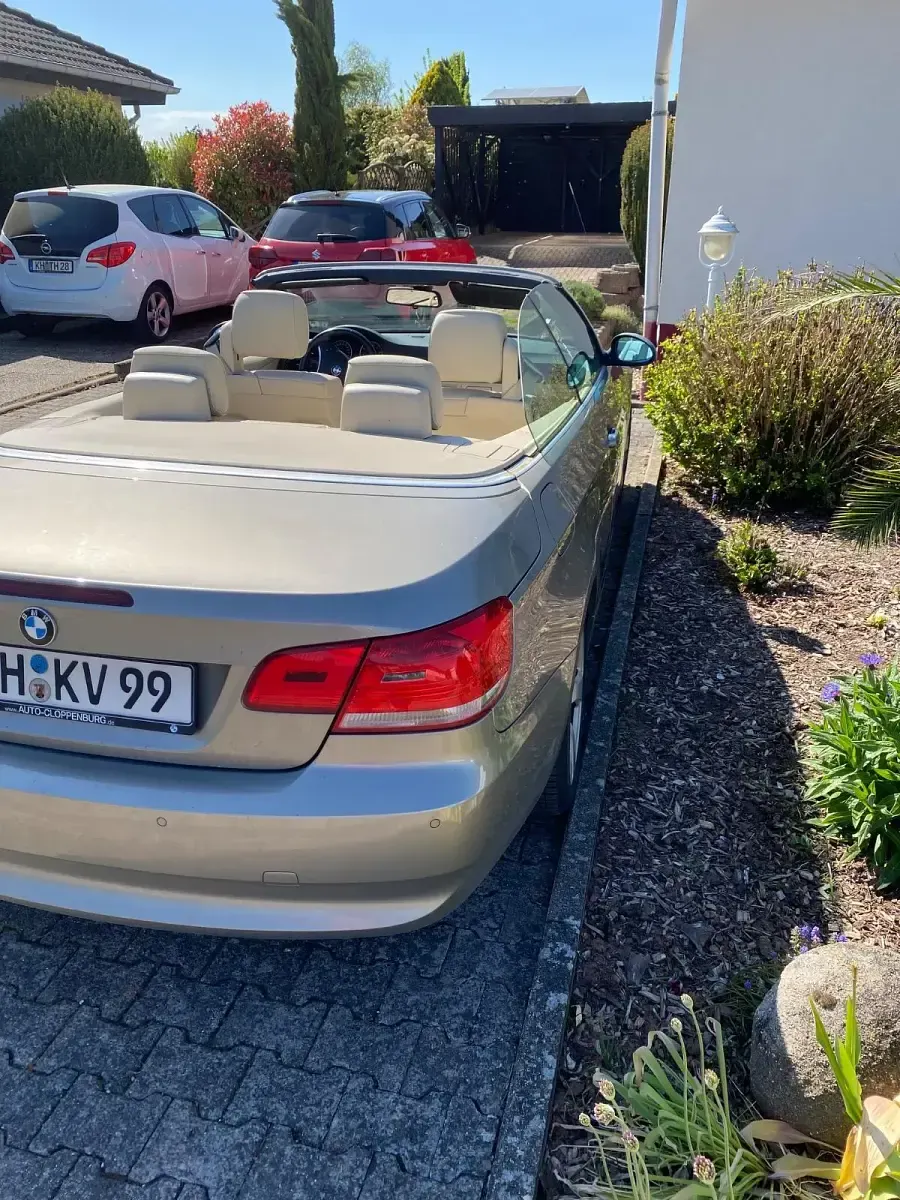 Gebraucht BMW 320 Cabriolet 170 PS (125 kW) 2008 Andere farben Cabrio