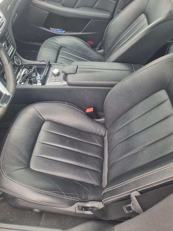 Gebraucht Mercedes CLS350 265 PS (194 kW) 2011 Grau Coupé