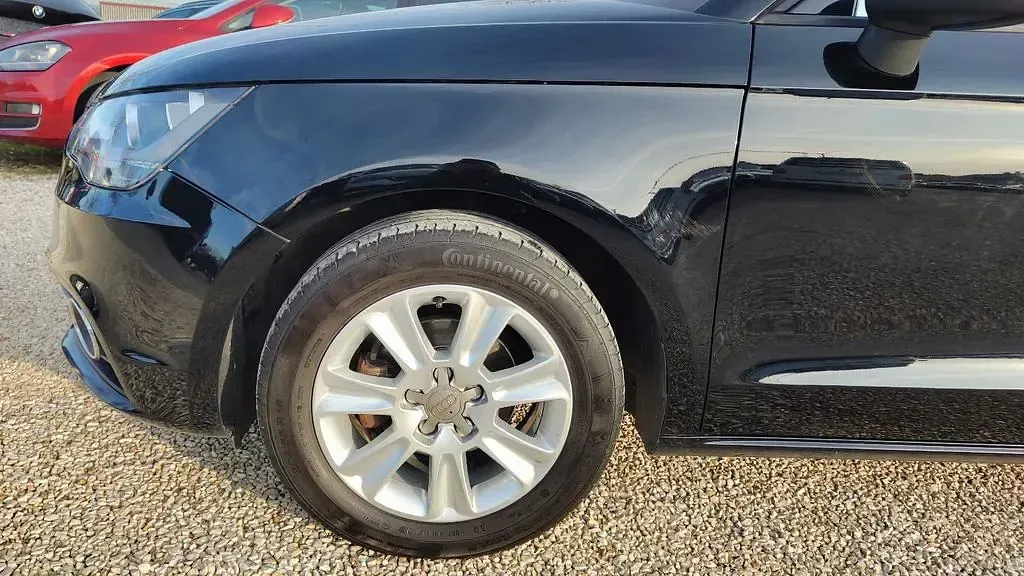 Gebraucht Audi A1 Attraction 90 PS (66 kW) 2013 Schwarz Kleinwagen