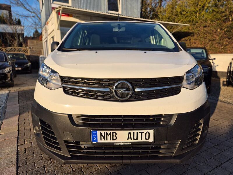 Gebraucht Opel Vivaro 120 PS (88 kW) 2020 Weiß Van / Kleinbus