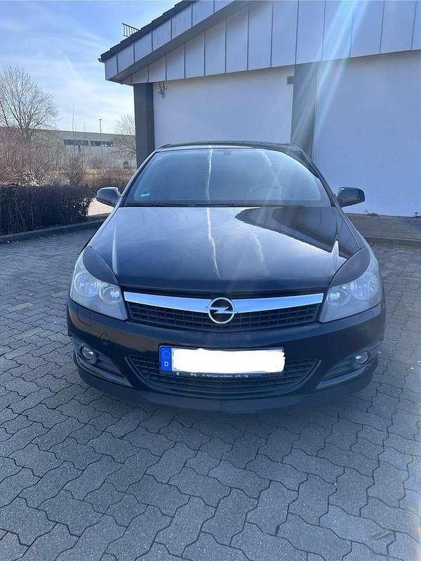 Schwarz Gebraucht 2009 Opel Astra GTC Sport Coupé | 3.333 € (Superpreis) - Bild 1/4