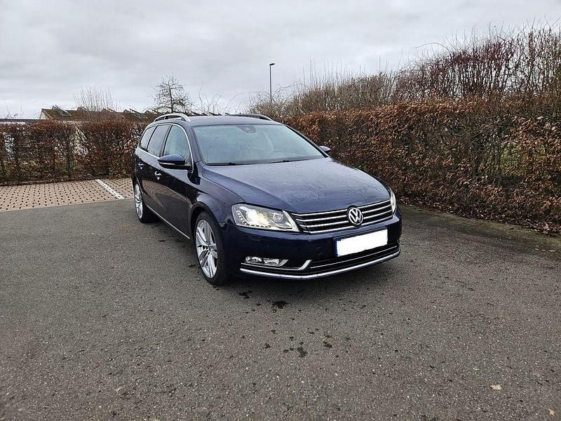 Gebraucht VW Passat Highline 170 PS (125 kW) 2011 Blau Kombi