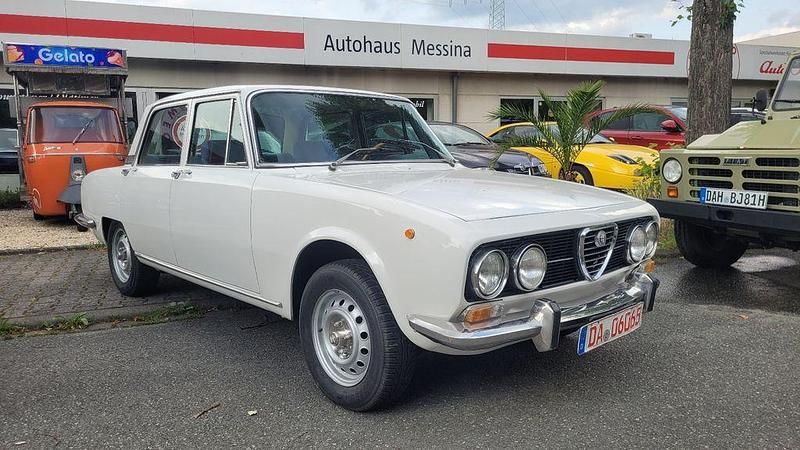 Gebraucht Alfa Romeo 2000 132 PS (97 kW) 1973 Weiß Limousine