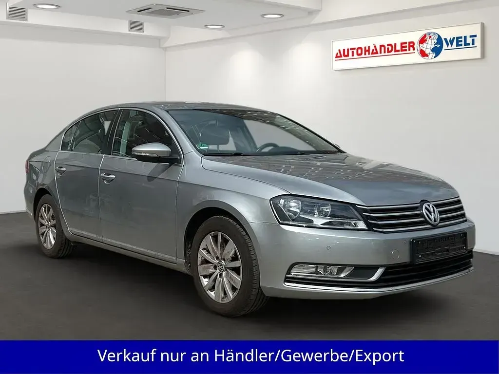 Gebraucht VW Passat 160 PS (117 kW) 2014 Grau Limousine