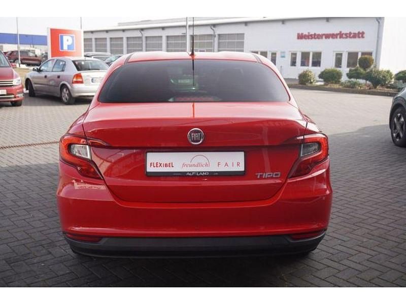 Gebraucht Fiat Tipo Pop 95 PS (69 kW) 2019 Amorerotmet. (metallic) Limousine