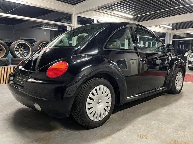 Gebraucht VW New Beetle 116 PS (85 kW) 1999 Schwarz Kleinwagen
