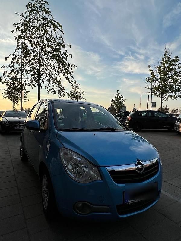 Gebraucht Opel Agila 68 PS (50 kW) 2009 Blau Kleinwagen