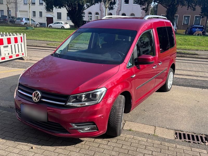 Gebraucht VW Caddy Comfortline 102 PS (75 kW) 2016 Rot Van / Kleinbus