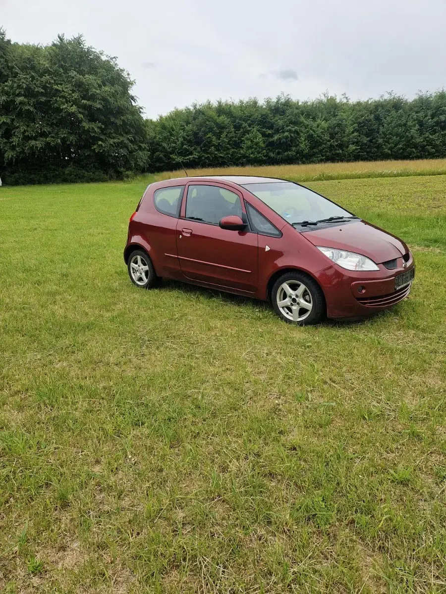 Gebraucht Mitsubishi Colt 109 PS (80 kW) 2005 Rot Kleinwagen