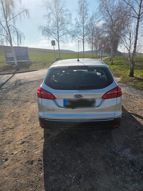 Gebraucht Ford Focus Business Edition 105 PS (77 kW) 2016 Silber Kombi