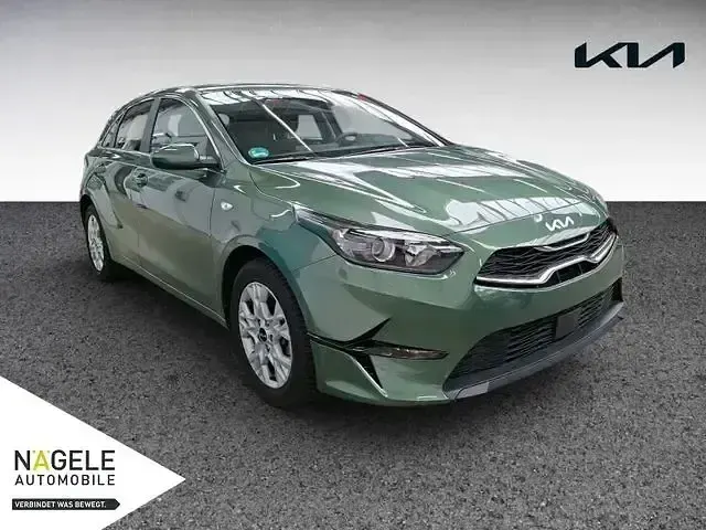 Gebraucht Kia Ceed Vision 140 PS (102 kW) 2025 Grün Kleinwagen