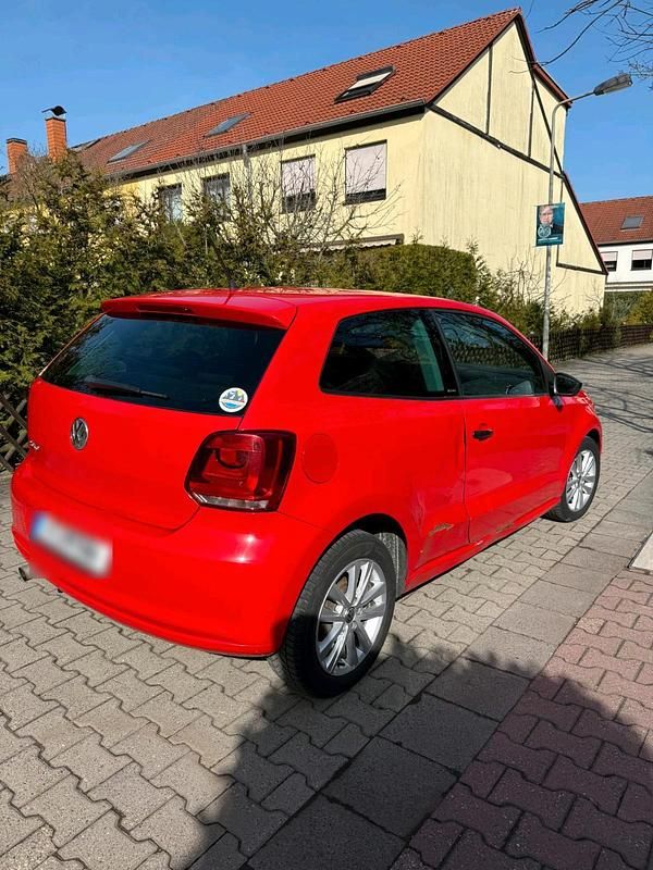 Gebraucht VW Polo 85 PS (62 kW) 2012 Rot Kleinwagen