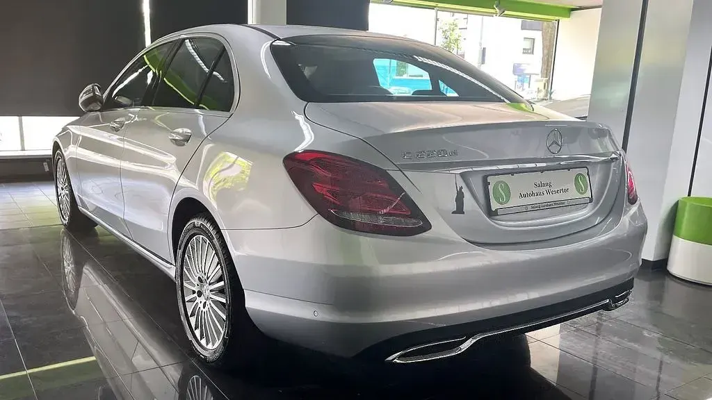 Gebraucht Mercedes C220 170 PS (125 kW) 2016 Silber Limousine