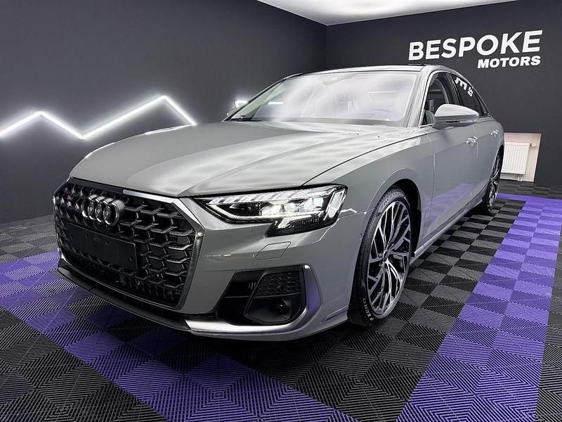 Neu Audi S8 571 PS (419 kW) 2025 Grau Limousine