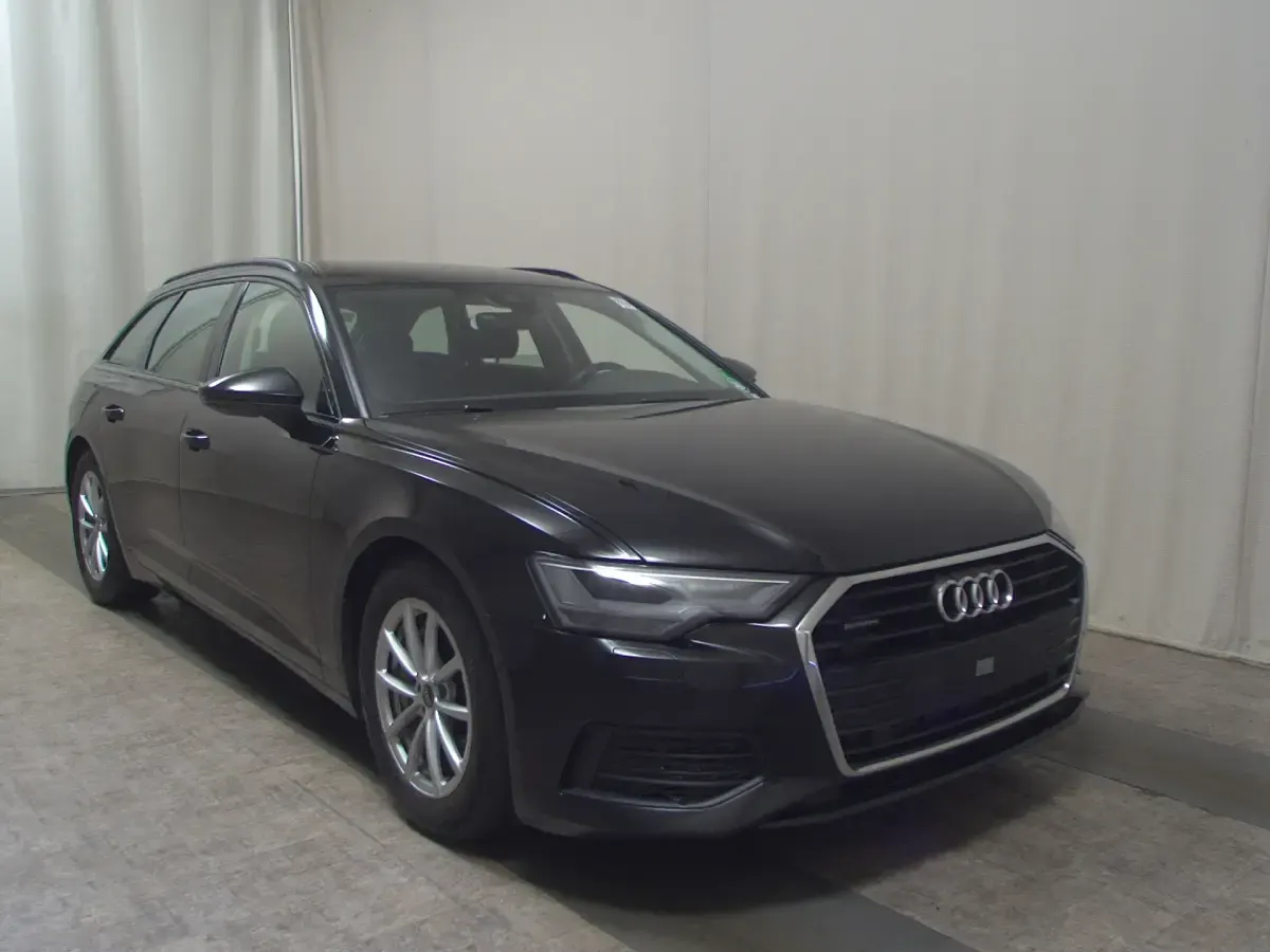 Gebraucht Audi A6 Basis 286 PS (210 kW) 2022 Schwarz Kombi
