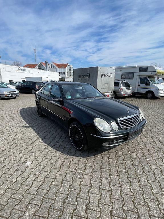 Gebraucht Mercedes E320 224 PS (164 kW) 2002 Schwarz Limousine