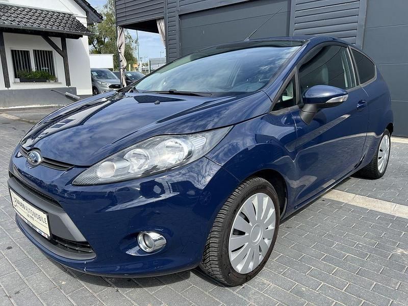 Gebraucht Ford Fiesta Trend 60 PS (44 kW) 2011 Blau Kleinwagen
