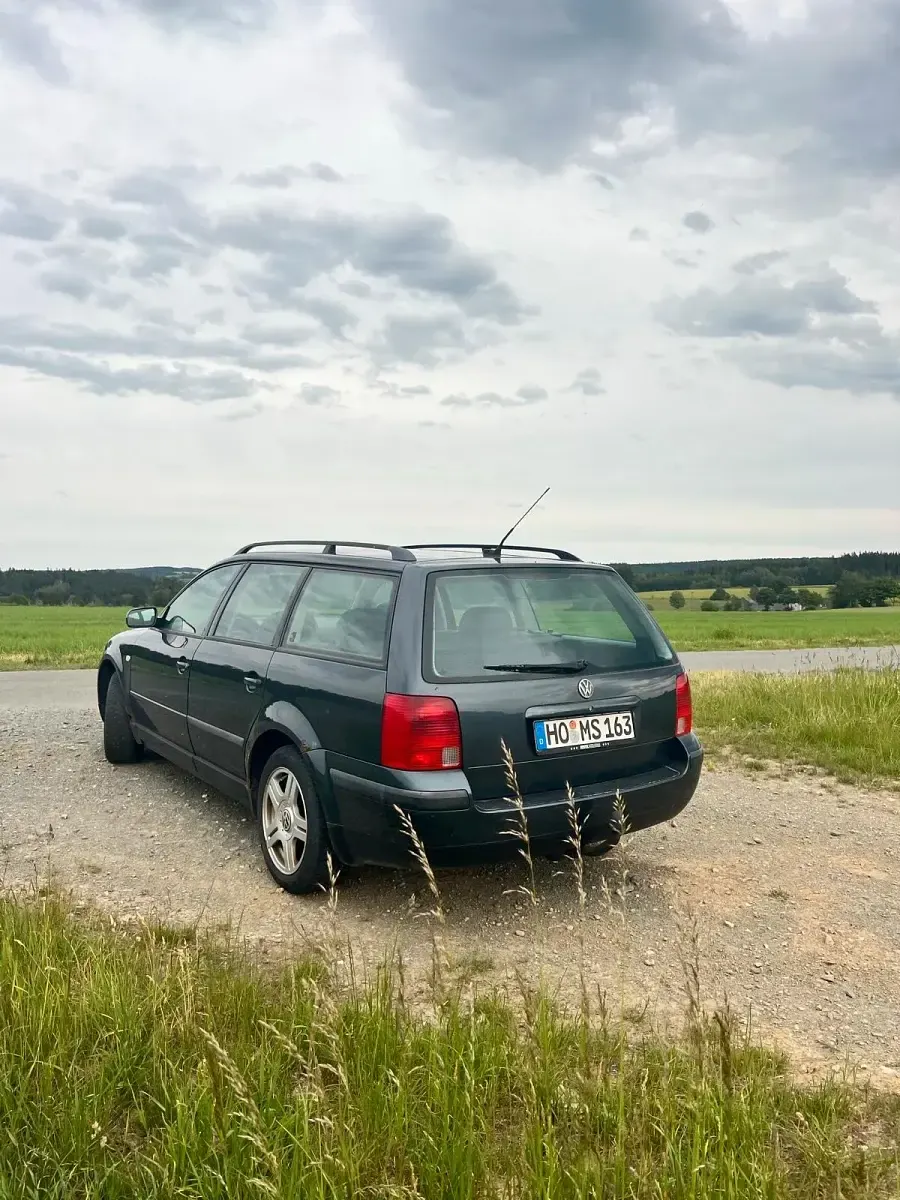 Gebraucht VW Passat 115 PS (84 kW) 2000 Grau Kombi