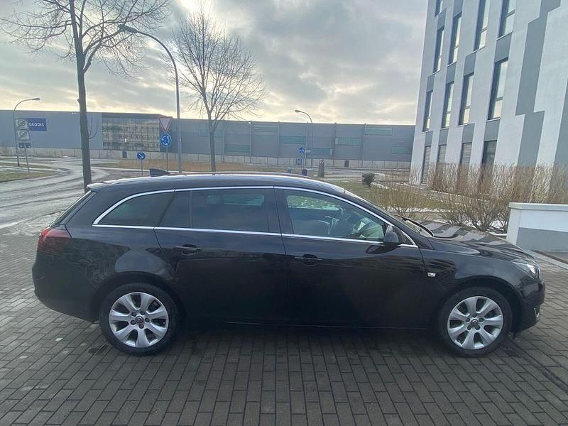 Gebraucht Opel Insignia Edition 170 PS (125 kW) 2017 Schwarz Kombi