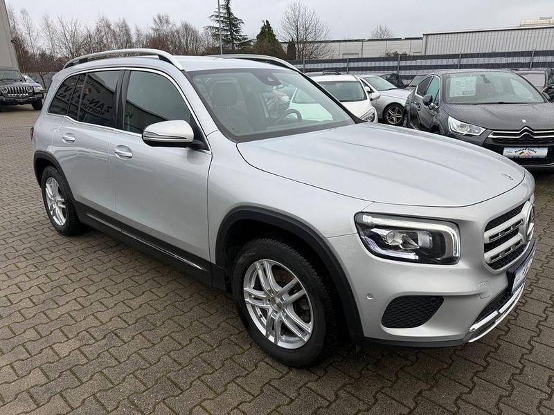 Gebraucht Mercedes GLB180 136 PS (100 kW) 2023 Silber SUV