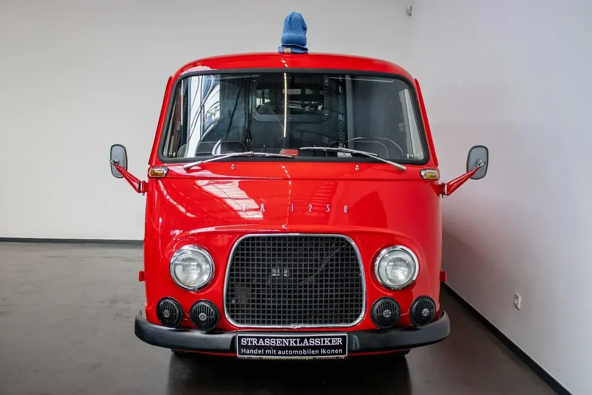 Gebraucht Ford Transit 16 kW (23 PS) 1960 Rot Van / Kleinbus