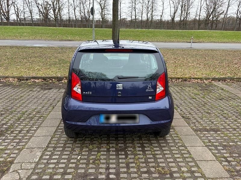 Gebraucht Seat Mii 60 PS (44 kW) 2016 Blau Kleinwagen