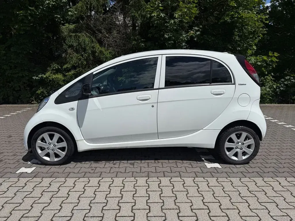 Gebraucht Peugeot iON 35 kW (48 PS) 2012 Weiß Kleinwagen