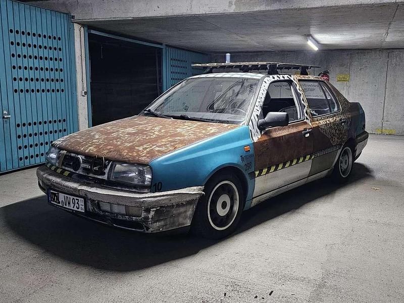 Second-hand VW Vento 75 CP (55 kW) 1993 Berlinǎ