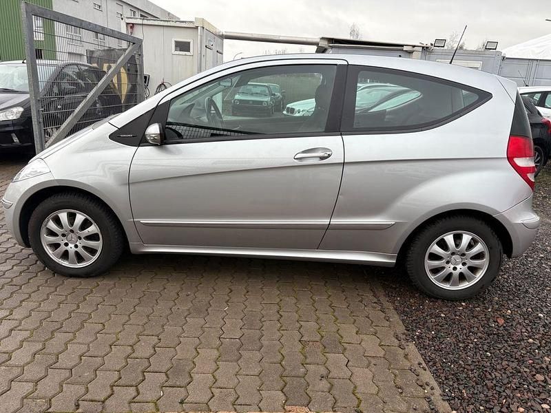 Gebraucht Mercedes A150 95 PS (69 kW) 2005 Silber Limousine