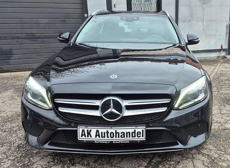 Gebraucht Mercedes C400 333 PS (244 kW) 2019 Schwarz Kombi