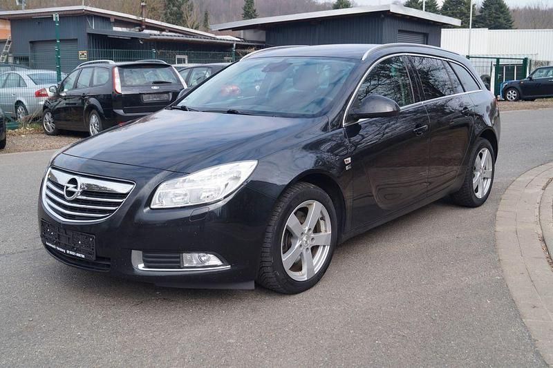 Gebraucht Opel Insignia 194 PS (142 kW) 2012 Schwarz Kombi