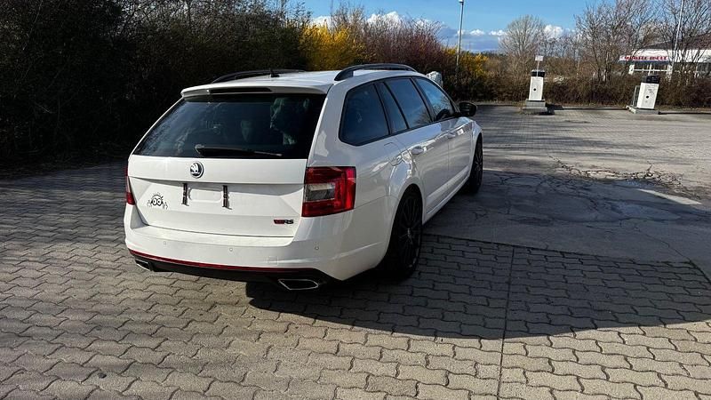 Gebraucht Skoda Octavia RS 220 PS (161 kW) 2012 Weiß Kombi